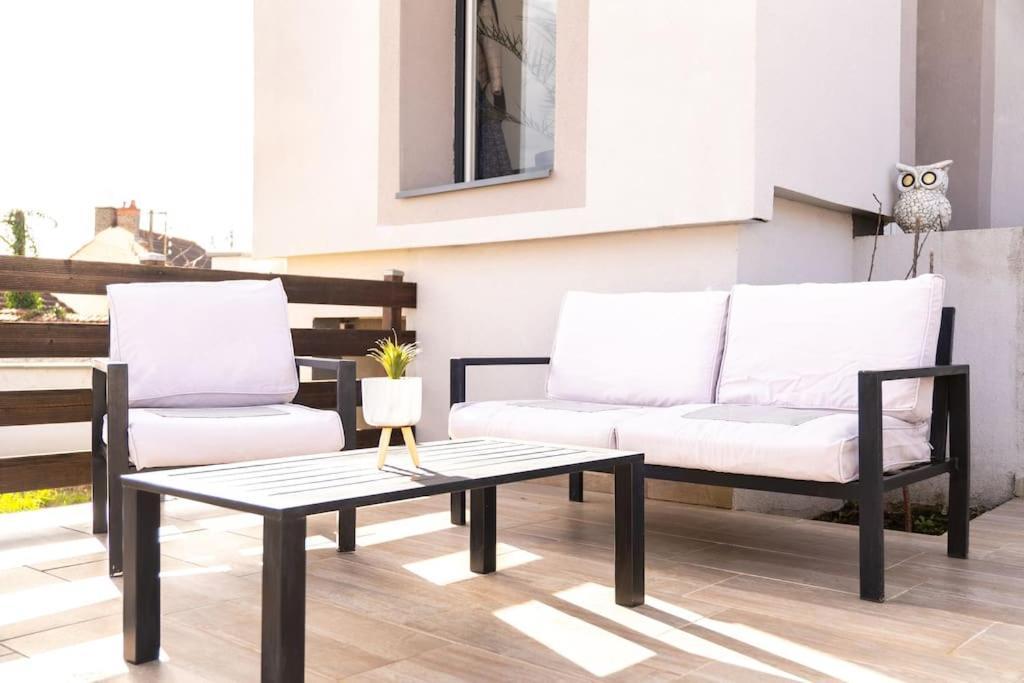 La Menorah Apartment